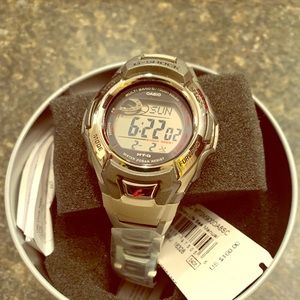 Never worn g shock watch